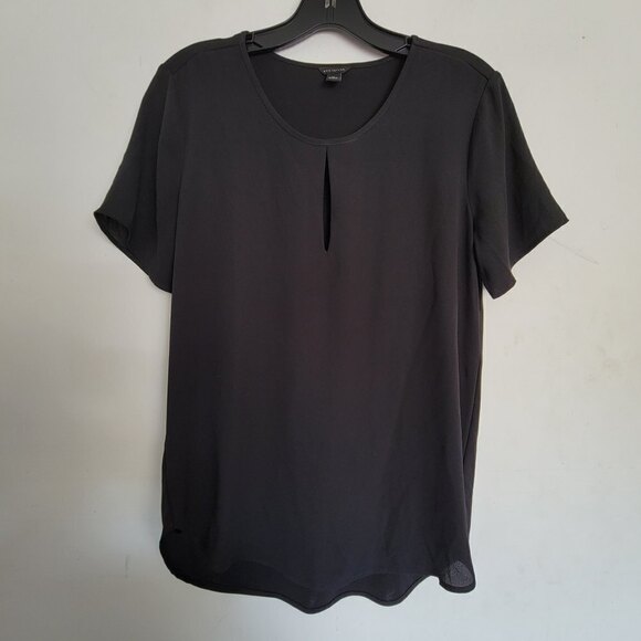 Ann Taylor Keyhole Front Black Short Sleeve Blouse Top Silky Smooth Flowy Sz XS - Picture 1 of 10